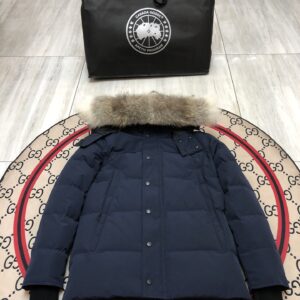 Canada Goose Wyndham Parka Navy Blue/Red Label With Fur Down Jacket  (29 Style Jacket)