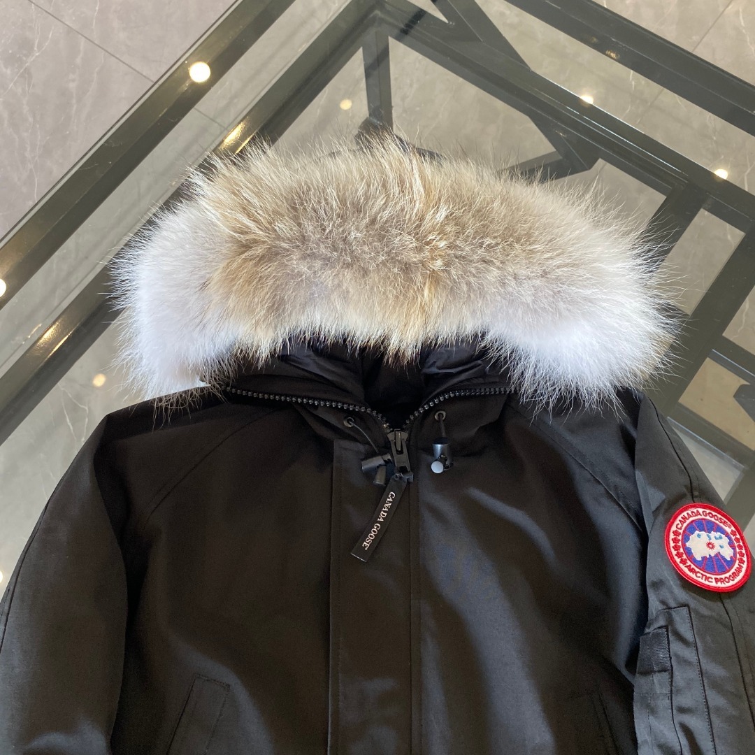 Canada Goose Chilliwack Black/Red Label With Fur Down Jacket (01 Style Jacket) - Image 5