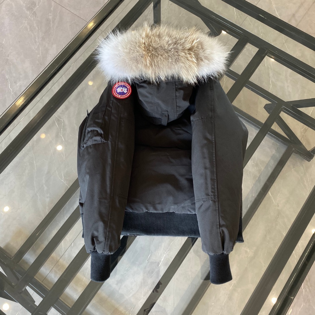 Canada Goose Chilliwack Black/Red Label With Fur Down Jacket (01 Style Jacket) - Image 6